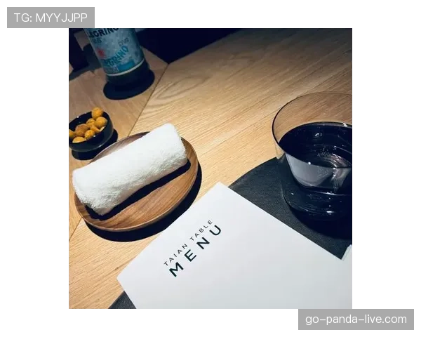 程语轩训练完直接打车去米其林三星，这日子过得比偶像剧还离谱